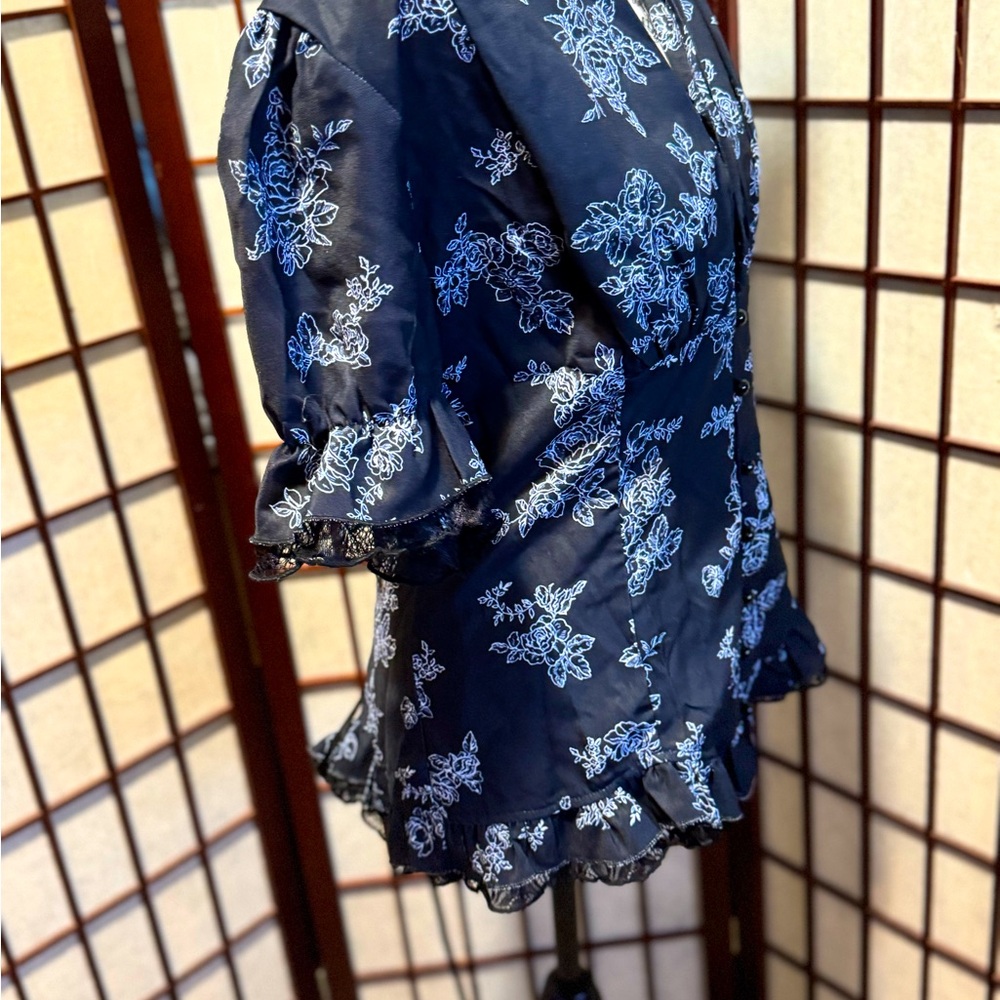 Scarlet darkness Victorian top black/ blue L